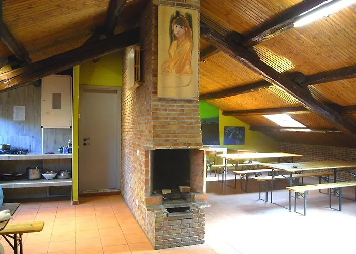 Hostel California